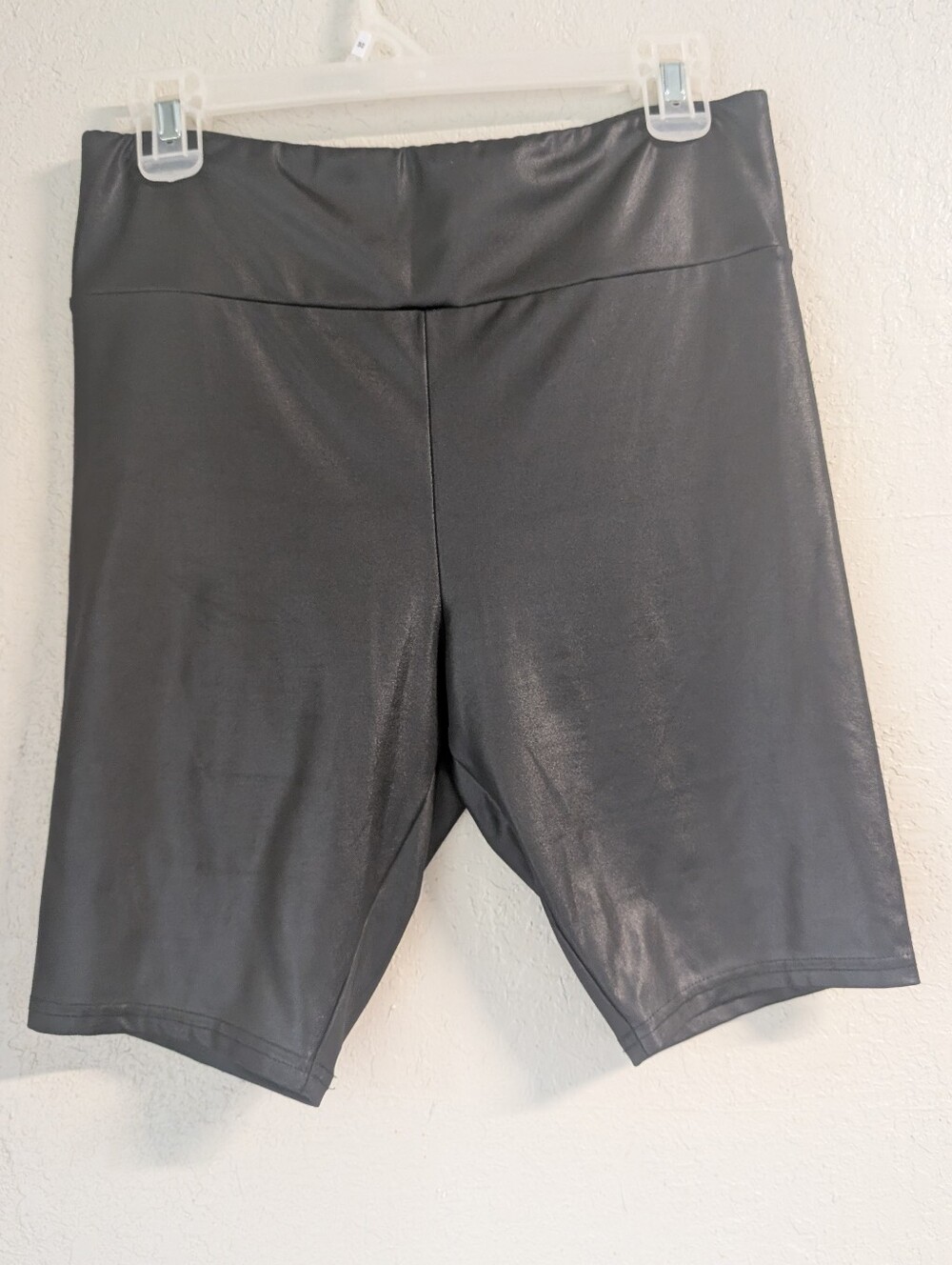High-Rise Bike Shorts L Faux Leather Sheen Shiny Athliesure Whimsigoth Active